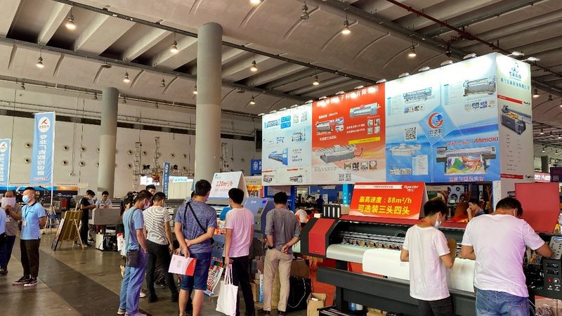 如何选择合适的画册设计公司：关键要素与避坑指南